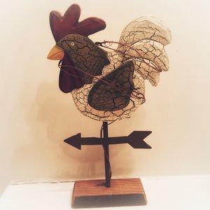 Chicken Farmhouse Cottagecore Rustic Wood & Metal Decor